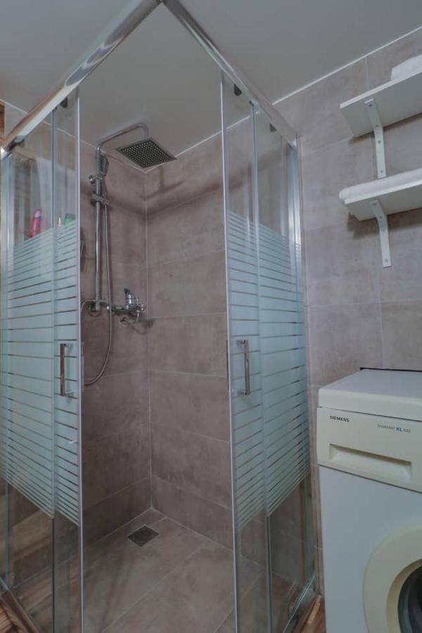 Victoria 5star / 5br Bigapt / Sauna / 2min To Metro Apartmán Atény